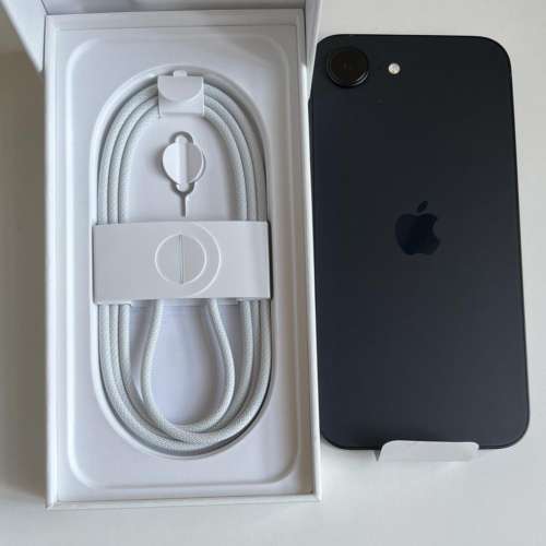 電池100%充電30次外觀全新 iPhone 16e 256gb 一年蘋果保養 what app 6497 6645