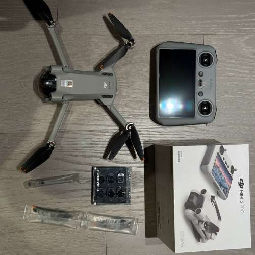 Dji Mini 3 pro combo set 帶呀，帶屏幕遙控器套裝