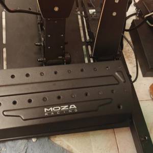moza 腳踏 Logitech g923 g29 Thrustmaster 魔爪