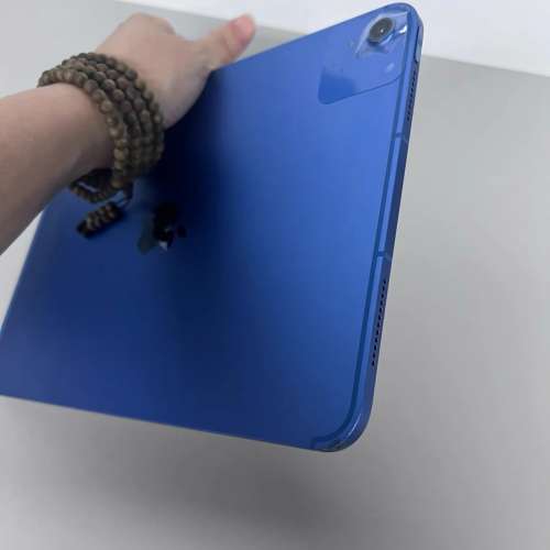iPad 10 256G 插咭版 ，贈送玻璃鋼化貼及保護套