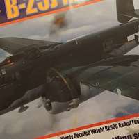 HK Models 1/32B-25Mitchell The bomber