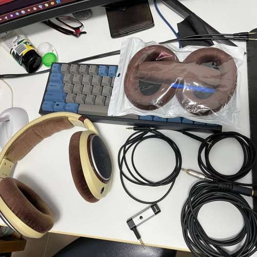 Sennheiser HD 598 with replacement parts, 3 cables and BT transmitter