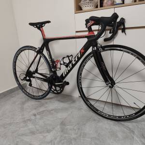 Matrix 碳纖維公路車 |SRAM APEX 變速套件 |FULCRUM 鋁合金輪組|内走綫|九成新