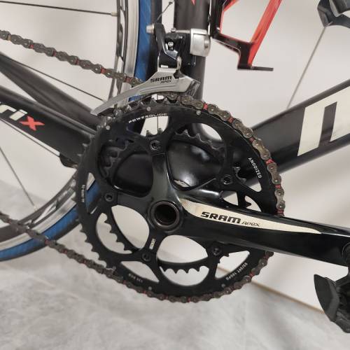 Matrix 碳纖維公路車 |SRAM APEX 變速套件 |FULCRUM 鋁合金輪組|内走綫|九成新