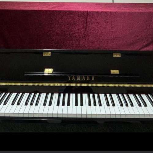 Yamaha YE121 鋼琴