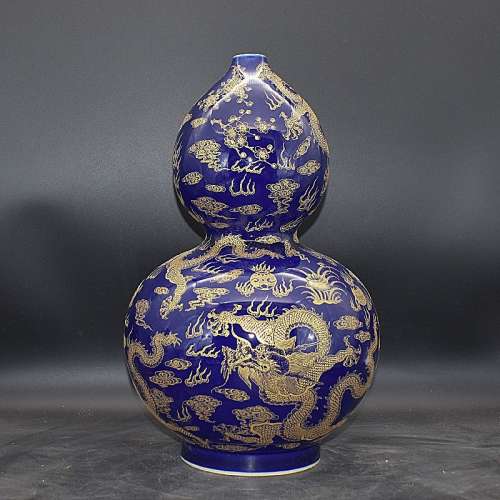 清代康熙霽藍釉描金五龍戲珠葫蘆瓶