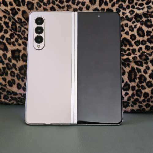 港行 Samsung Fold 3 12+512GB 幻彩銀色