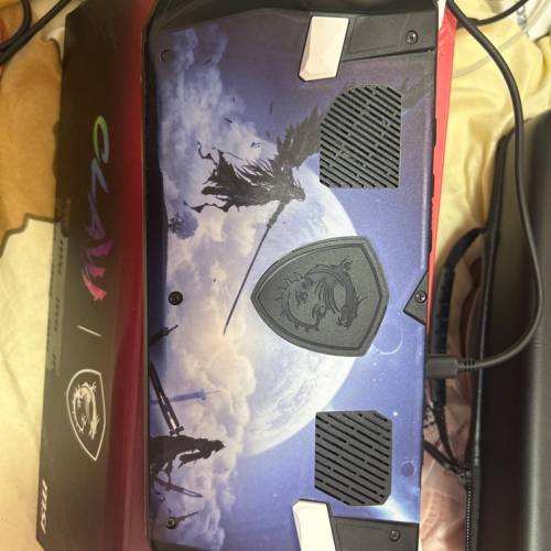 msi claw a8 z2e 白色