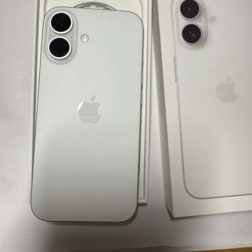 99.99%港行iPhone16  128gb battery health 100% 有保