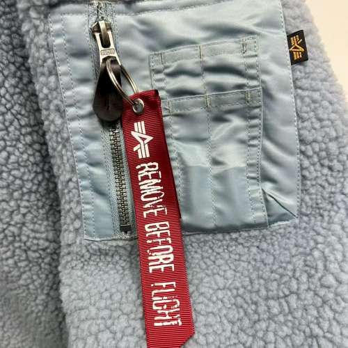 Alpha Industries MA-1 Sherpa 羊羔毛飛行外套