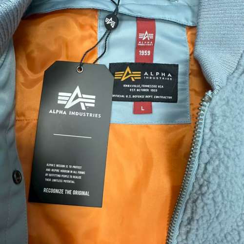 Alpha Industries MA-1 Sherpa 羊羔毛飛行外套