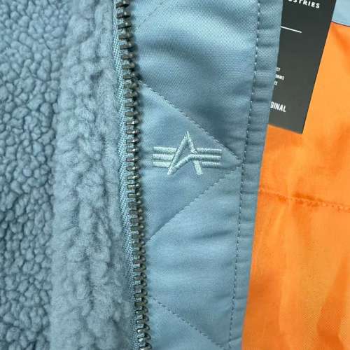 Alpha Industries MA-1 Sherpa 羊羔毛飛行外套