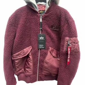 Alpha Industries 羊羔毛連帽飛行外套