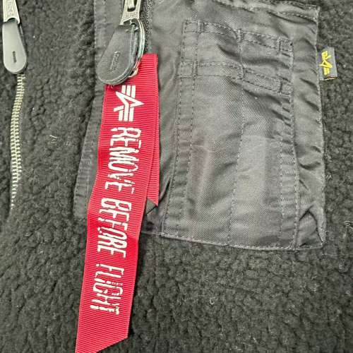 Alpha Industries 羊羔毛 MA-1 飛行外套