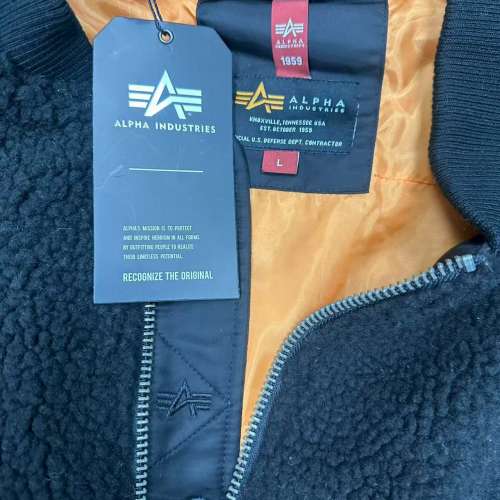 Alpha Industries 羊羔毛 MA-1 飛行外套