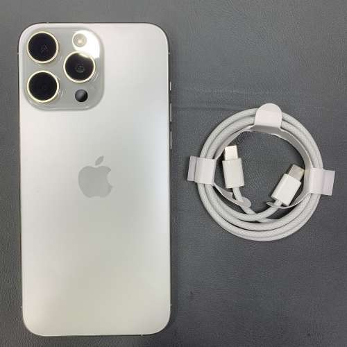 99%New iPhone 15 Pro Max 1TB 白色  電池效能90% 香港行貨 自用首選超值