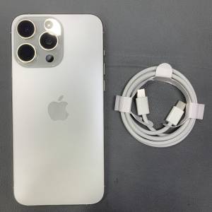 99%New iPhone 15 Pro Max 1TB 白色  電池效能90% 香港行貨 自用首選超值