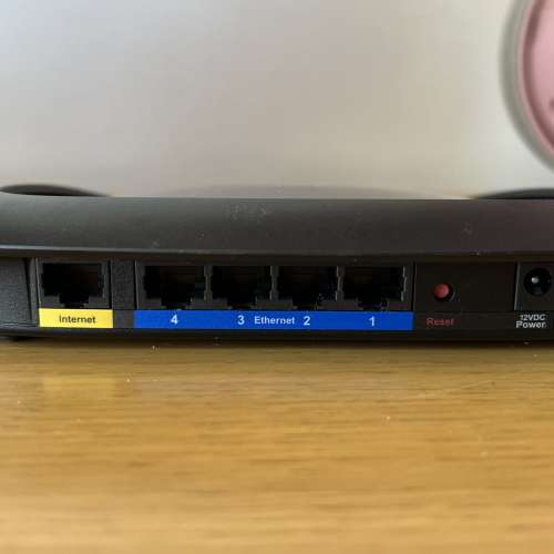 Cisco-Linksys E1000 Wireless-N 路由器