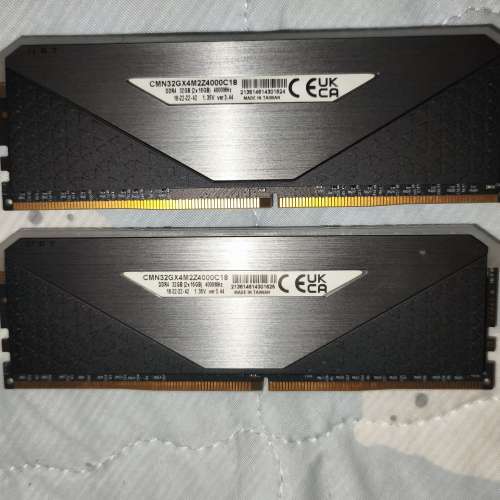 Ddr4.4000.32g售300