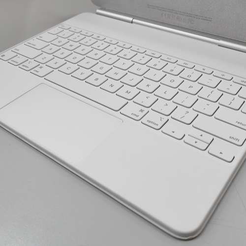 Magic Keyboard for iPad Air 13‑inch (M2 / M3) 專用 (A3340) **接近全新**