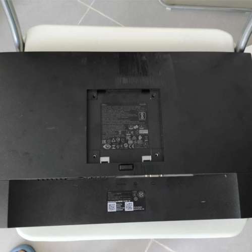 Dell P2219H 22-inch 60Hz 支持DP、HDMI和VGA，还有USB3.0。配齊火牛無支架