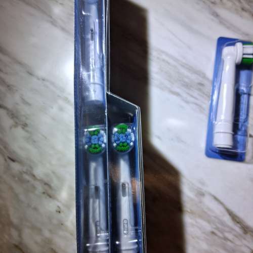 oral-b Pro 3充電電動牙刷適用牙刷頭5支$100