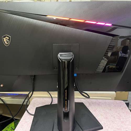 MSI 32吋 Optix MPG321UR-QD 4K 144Hz 平面量子點電競顯示器 外觀接近全新 冇花痕 冇...