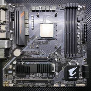 Gigabyte AORUS B450M Motherboard + AMD Ryzen 5 3600 + Asus ROG Strix LC 240 AIO