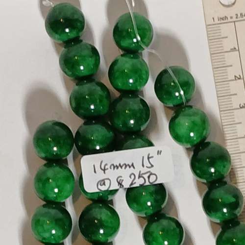 清理熱門貨品快將售完 ，一手8條緬甸乾青珠串，全部15吋，包括 8/10/12/14mm各兩條...