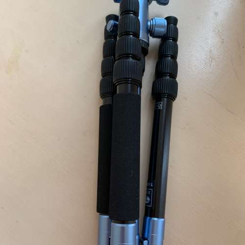 Sirui T005腳架