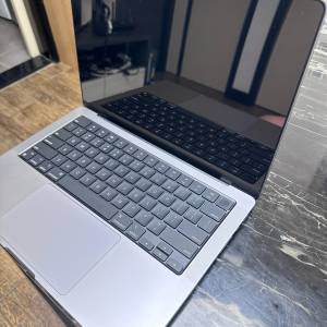 95%新 MacBook Pro 14‘’吋 M1Pro 16G RAM 512G SSD 3K螢幕mon 2021