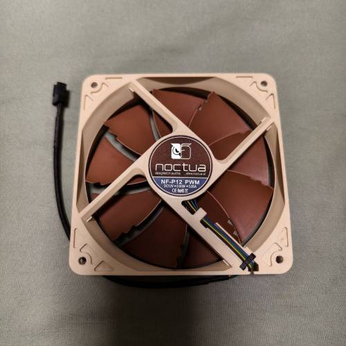 noctua NF-P12