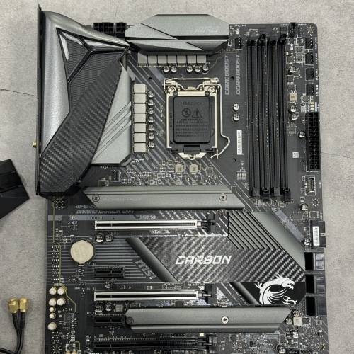 MSI Z490 Gaming Carbon Wifi 底板