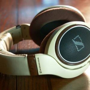 Sennheiser HD 598 headphone