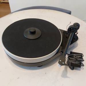 95%新 寶碟 PRO-JECT RPM 5.1 黑膠唱盤 + 9CC碳纖維臂管唱臂