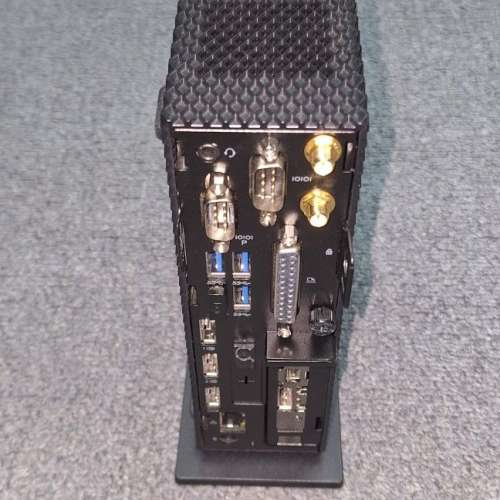 DELL Wyse 5070 Extended Thin Client Pentium Silver J5005 512GB SSD AMD E9170 GPU