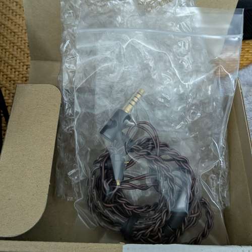 CLARIAR i640 六動鐵單元耳機