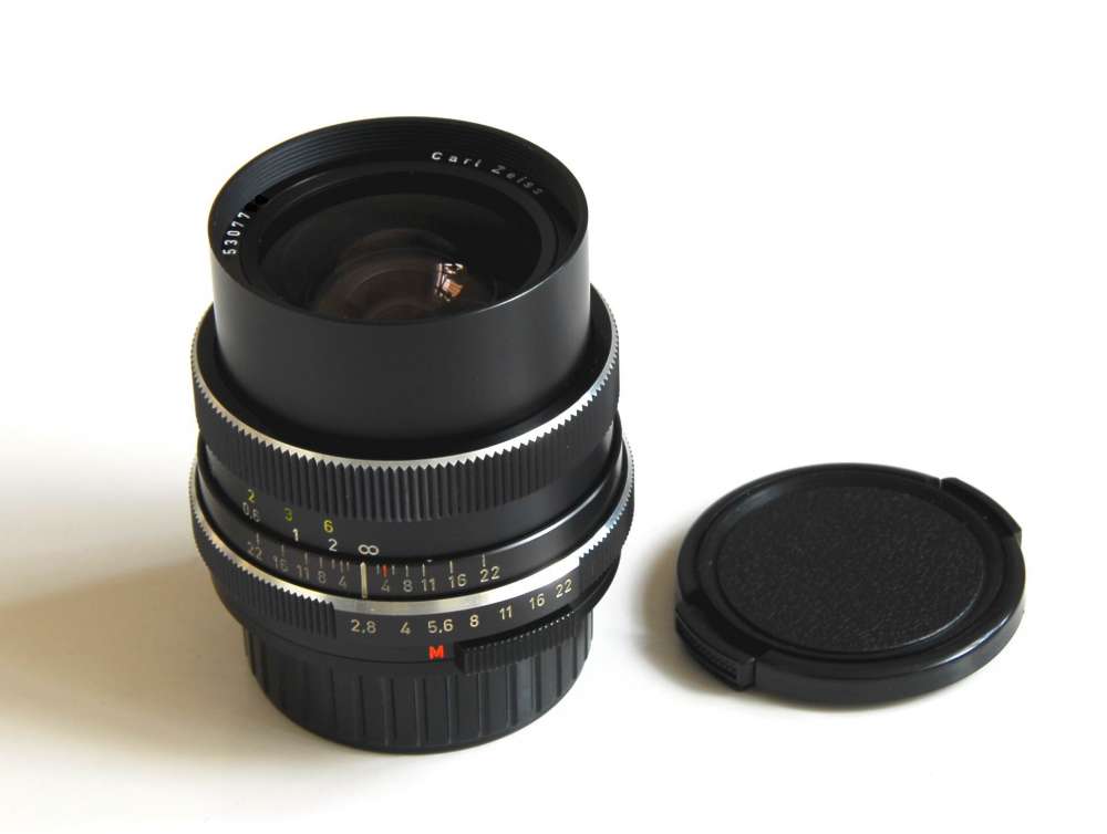 Carl Zeiss 25mm f2.8 Distagon for Rollei West Germany 95% new