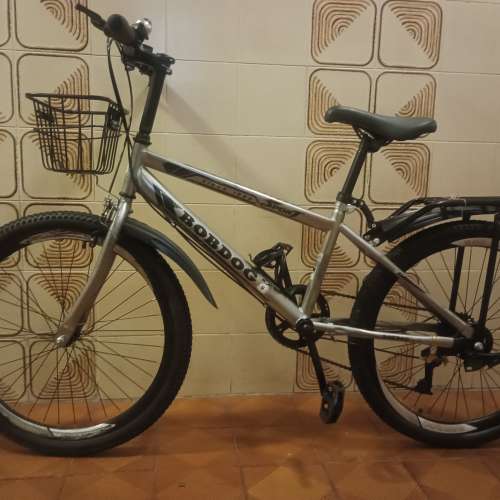 24 吋銀色單車