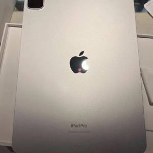 2022 款iPad pro 11寸4代256g銀色，M2芯片
