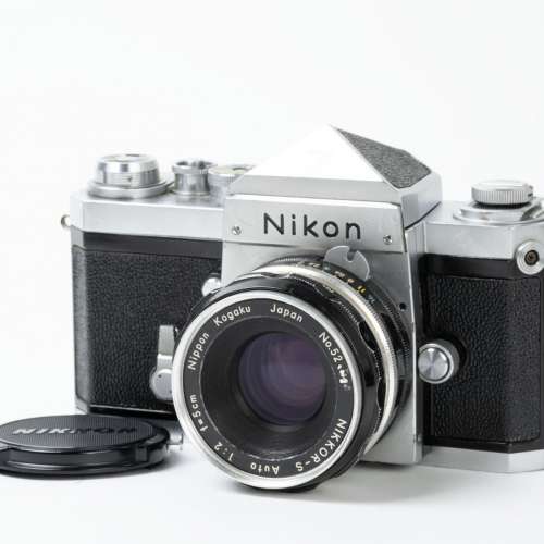 || Nikon F - Silver with Nikkor-S Auto 5cm F2 - Non-AI / Tick Mark Version ||