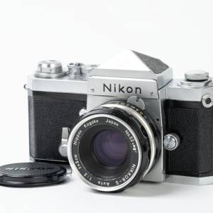 || Nikon F - Silver with Nikkor-S Auto 5cm F2 - Non-AI / Tick Mark Version ||