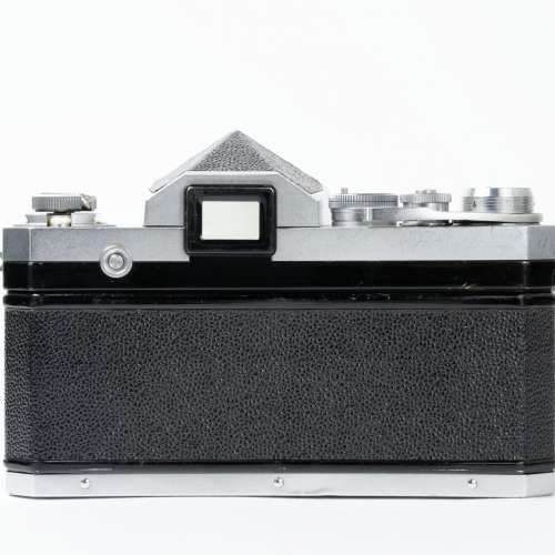 || Nikon F - Silver with Nikkor-S Auto 5cm F2 - Non-AI / Tick Mark Version ||