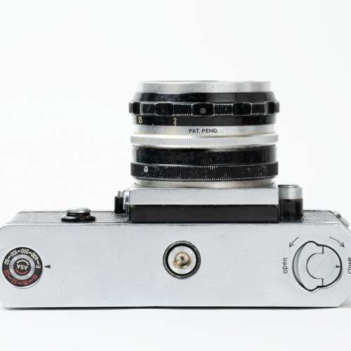 || Nikon F - Silver with Nikkor-S Auto 5cm F2 - Non-AI / Tick Mark Version ||