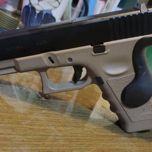 Army 金身Glock 17 軍綠色 Gbb