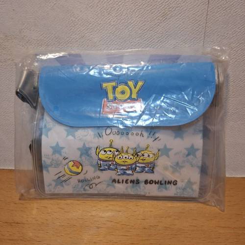 Disney三眼仔三層密封PVC收納防水腰包