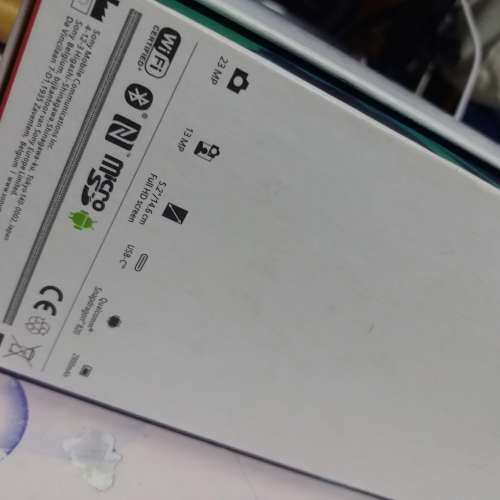 Sony xperia XZ 手機空盒連清水套一個。