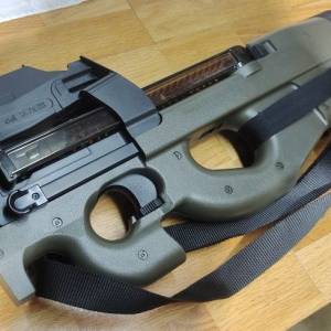 ClassicArmy P90 原裝 AEG