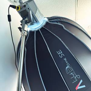 直播攝影均可用近全新Aputure 愛圖仕200DS+LS300X套裝（全套$4998/可散賣）包燈罩+...