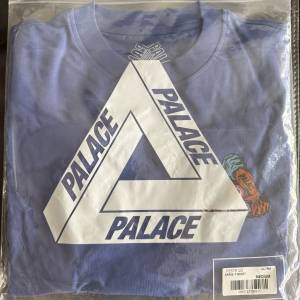 Palace T shirt